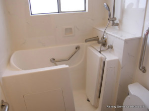 walk-in tub